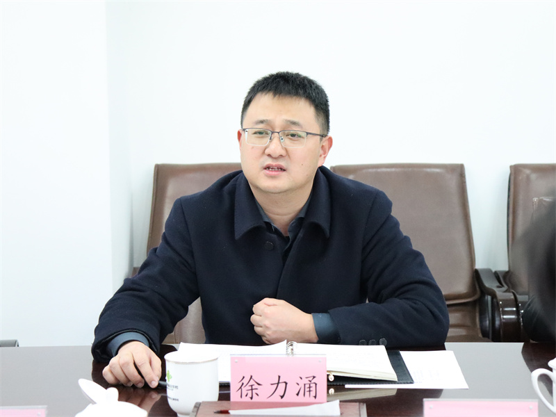 楊武秀會(huì)見萬源市委常委、副市長徐力涌一行
