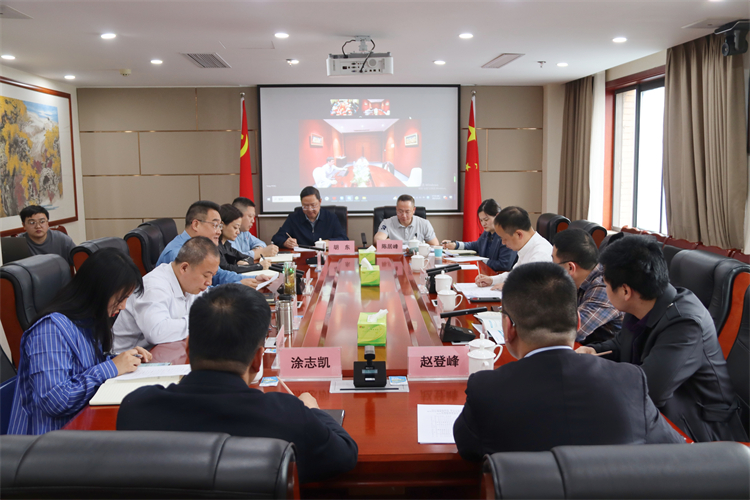 集團公司召開與青白江區(qū)委、區(qū)政府，老撾吉達篷集團，中宇安泰供應鏈科技公司，安徽泰德康科技公司合作洽談座談會
